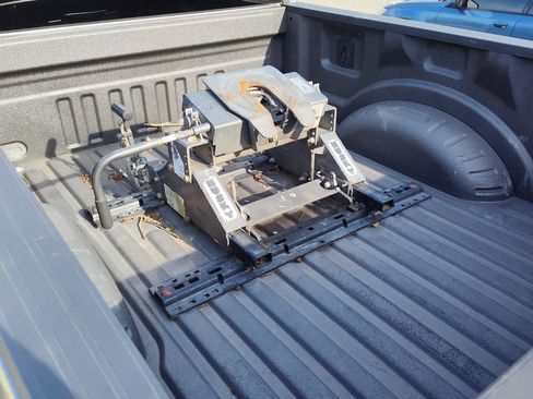 Used 2019 Ford F250 XLT w/ XLT Premium Package image 5