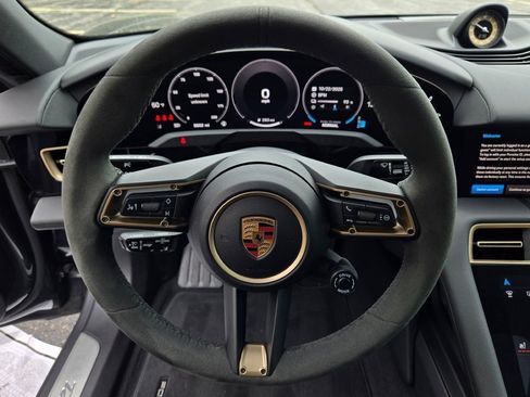 Used 2025 Porsche Taycan 4S image 29