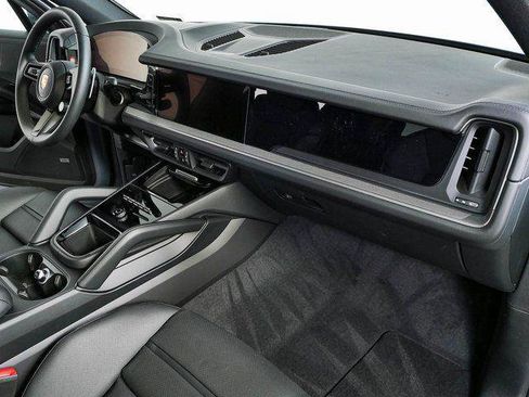 New 2026 Porsche Cayenne AWD/4WD image 25