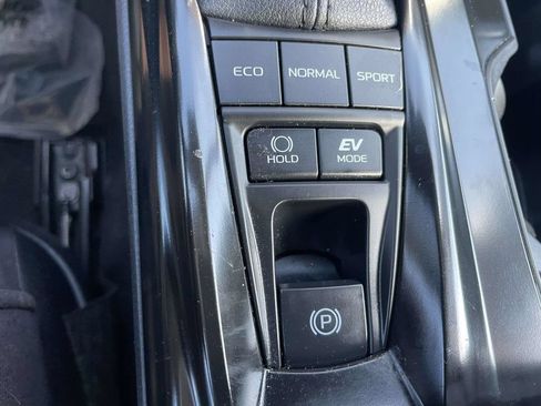 Used 2025 Toyota Camry LE w/ Convenience Package FWD image 42