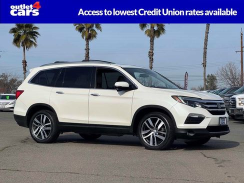 Used 2016 Honda Pilot Touring image 1