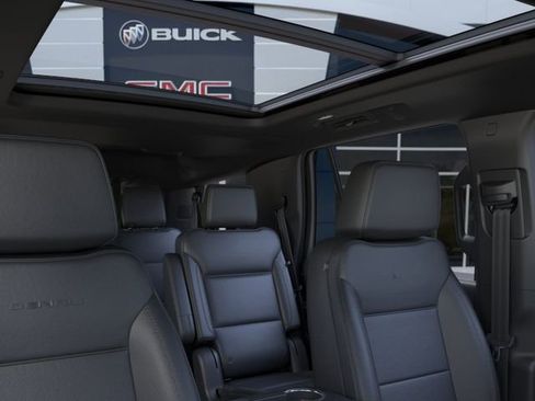 New 2026 GMC Yukon Denali w/ Sun & Power Step Package AWD/4WD image 24