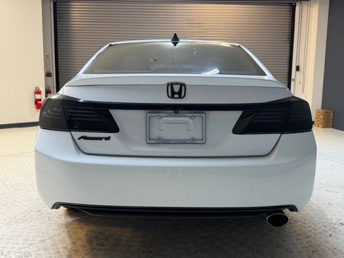 Used 2014 Honda Accord LX image 9
