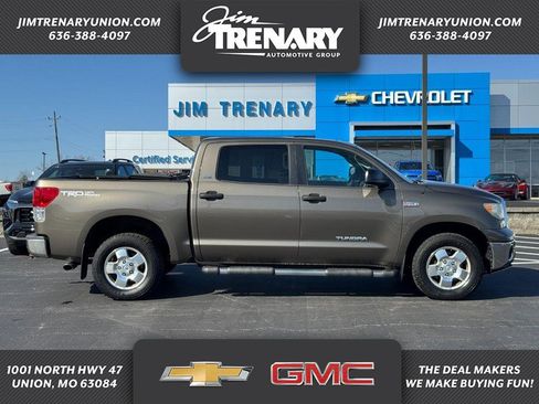 Used 2013 Toyota Tundra 4x4 CrewMax image 1