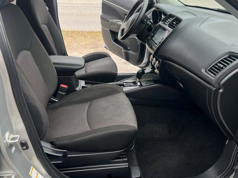 Used 2018 Mitsubishi Outlander Sport ES image 8