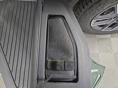 Used 2023 Rivian R1T Adventure image 32