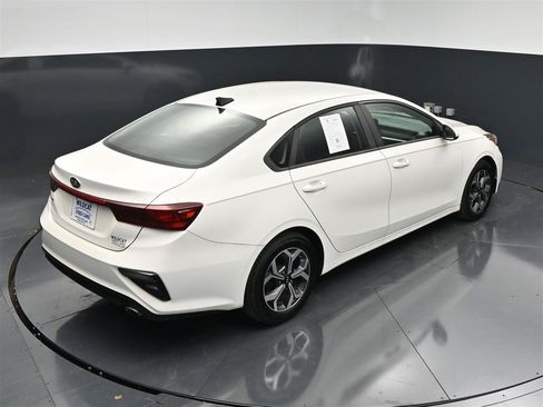 Used 2019 Kia Forte LXS FWD image 24