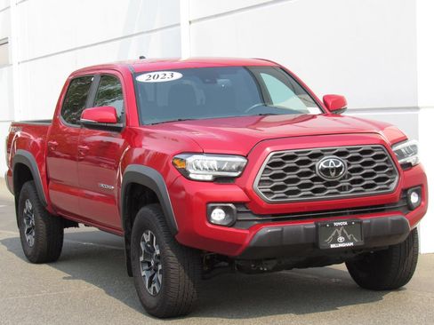 Used 2023 Toyota Tacoma TRD Off-Road AWD/4WD image 2
