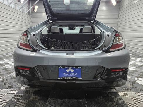 Used 2018 Chevrolet Volt Premier w/ Driver Confidence Package FWD image 35