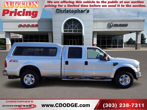 Used 2010 Ford F350 4x4 Crew Cab Super Duty image 2
