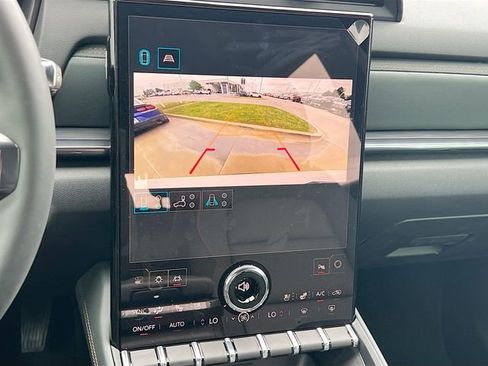 New 2026 GMC Terrain AT4 w/ Convenience Package III AWD/4WD image 9