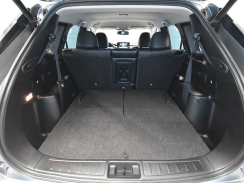 Used 2023 Mitsubishi Outlander SEL image 28