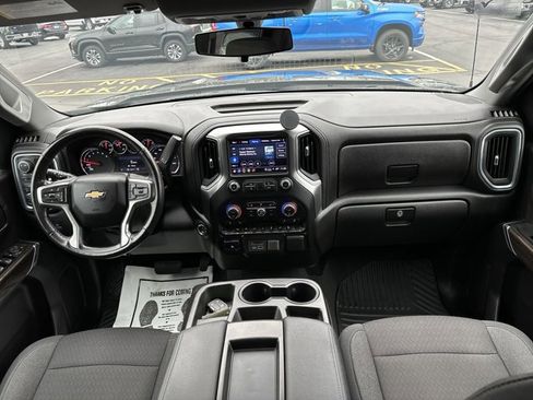 Used 2022 Chevrolet Silverado 1500 LT w/ Z71 Off-Road Package image 16
