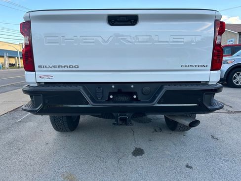 Used 2024 Chevrolet Silverado 2500 Custom w/ Custom Value Package image 19