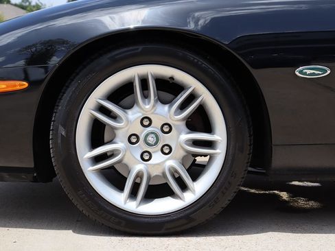 Used 2002 Jaguar XK8 Convertible image 44