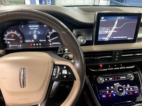 Used 2020 Lincoln Corsair AWD w/ Premium Package image 18