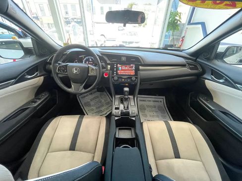 Used 2018 Honda Civic EX image 19