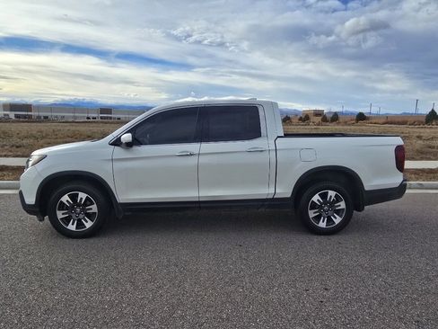 Used 2019 Honda Ridgeline RTL-E image 2