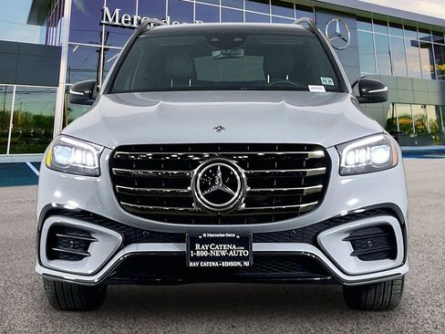 Used 2026 Mercedes-Benz GLS 450 4MATIC image 3
