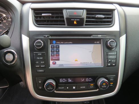 Used 2016 Nissan Altima 3.5 SL image 19