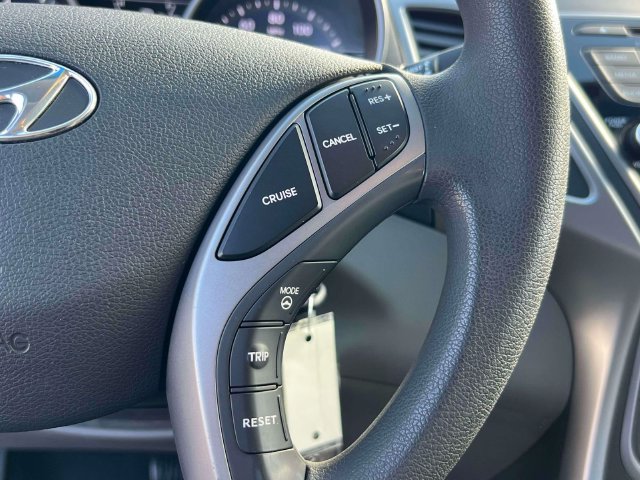 Used 2014 Hyundai Elantra SE w/ Option Group 02 FWD image 20