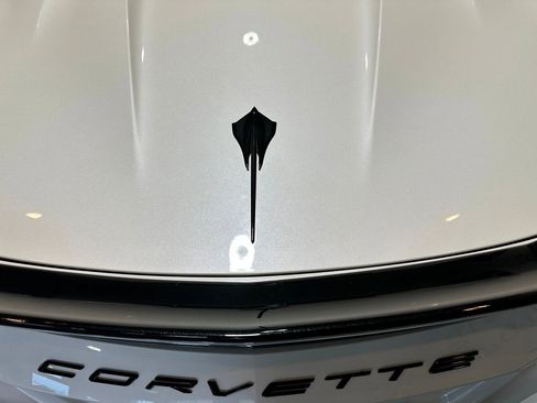 Used 2023 Chevrolet Corvette Stingray Premium Conv w/ Z51 Performance Package RWD image 30