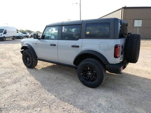 New 2026 Ford Bronco Badlands AWD/4WD image 7