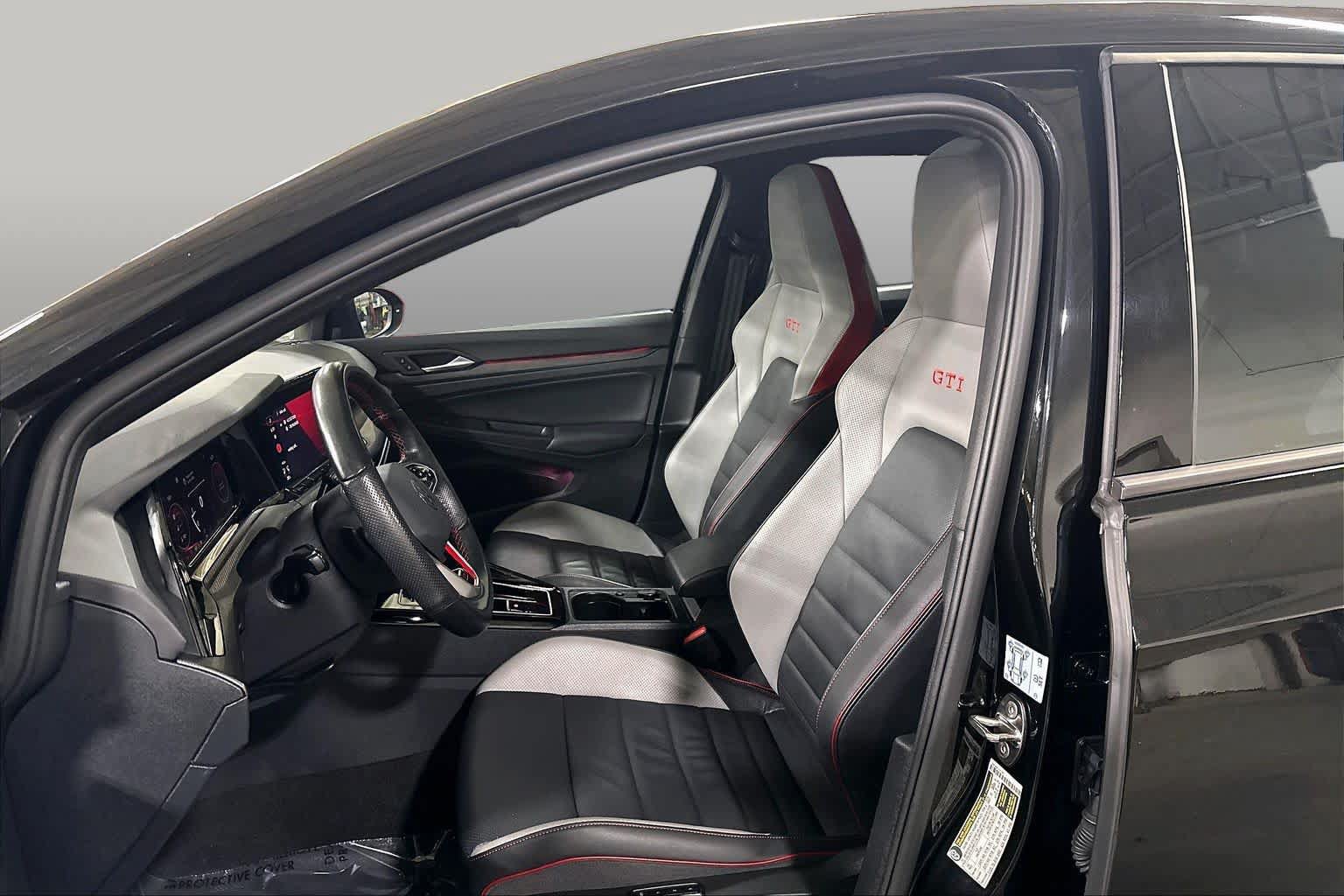 Used 2024 Volkswagen GTI SE FWD image 8