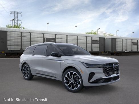 New 2026 Lincoln Nautilus Reserve AWD/4WD image 7