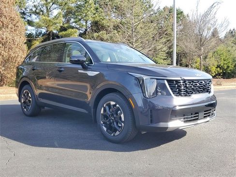New 2026 Kia Sorento S image 3
