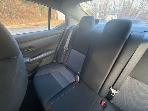 Used 2025 Nissan Sentra SV image 37