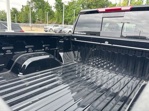 New 2026 Chevrolet Silverado 1500 LT w/ Convenience Package II RWD image 11