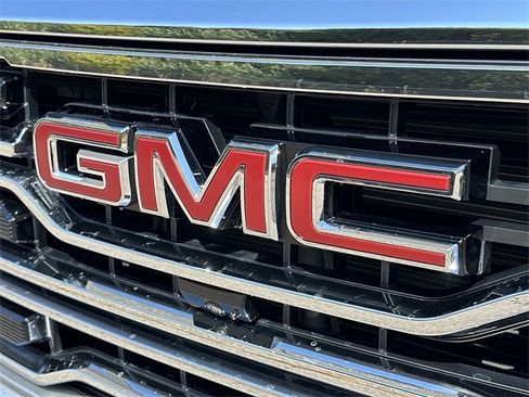 New 2026 GMC Sierra 1500 SLT w/ SLT Premium Plus Package image 32