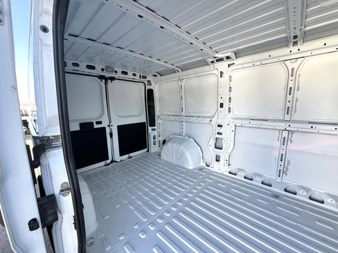 Used 2023 RAM ProMaster 2500 image 11