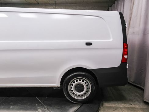 Used 2021 Mercedes-Benz Metris image 8