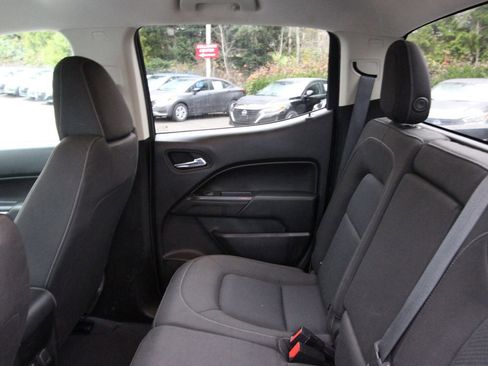 Used 2020 Chevrolet Colorado LT RWD image 27