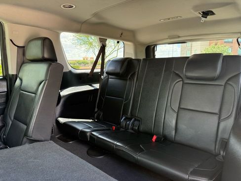 Used 2019 GMC Yukon XL SLT image 11