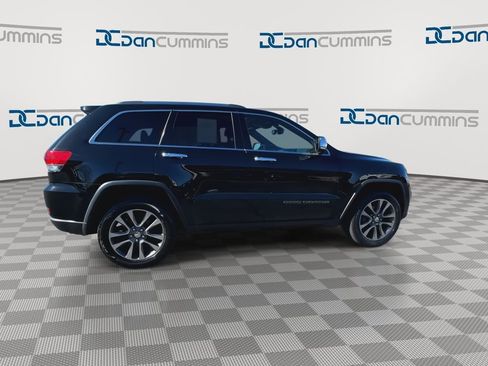 Used 2018 Jeep Grand Cherokee Limited w/ Luxury Group II image 9