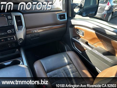 Used 2016 Nissan Titan Platinum Reserve image 12