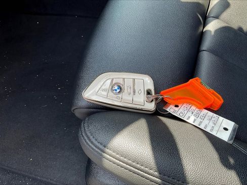 Used 2020 BMW 530i w/ Convenience Package image 11