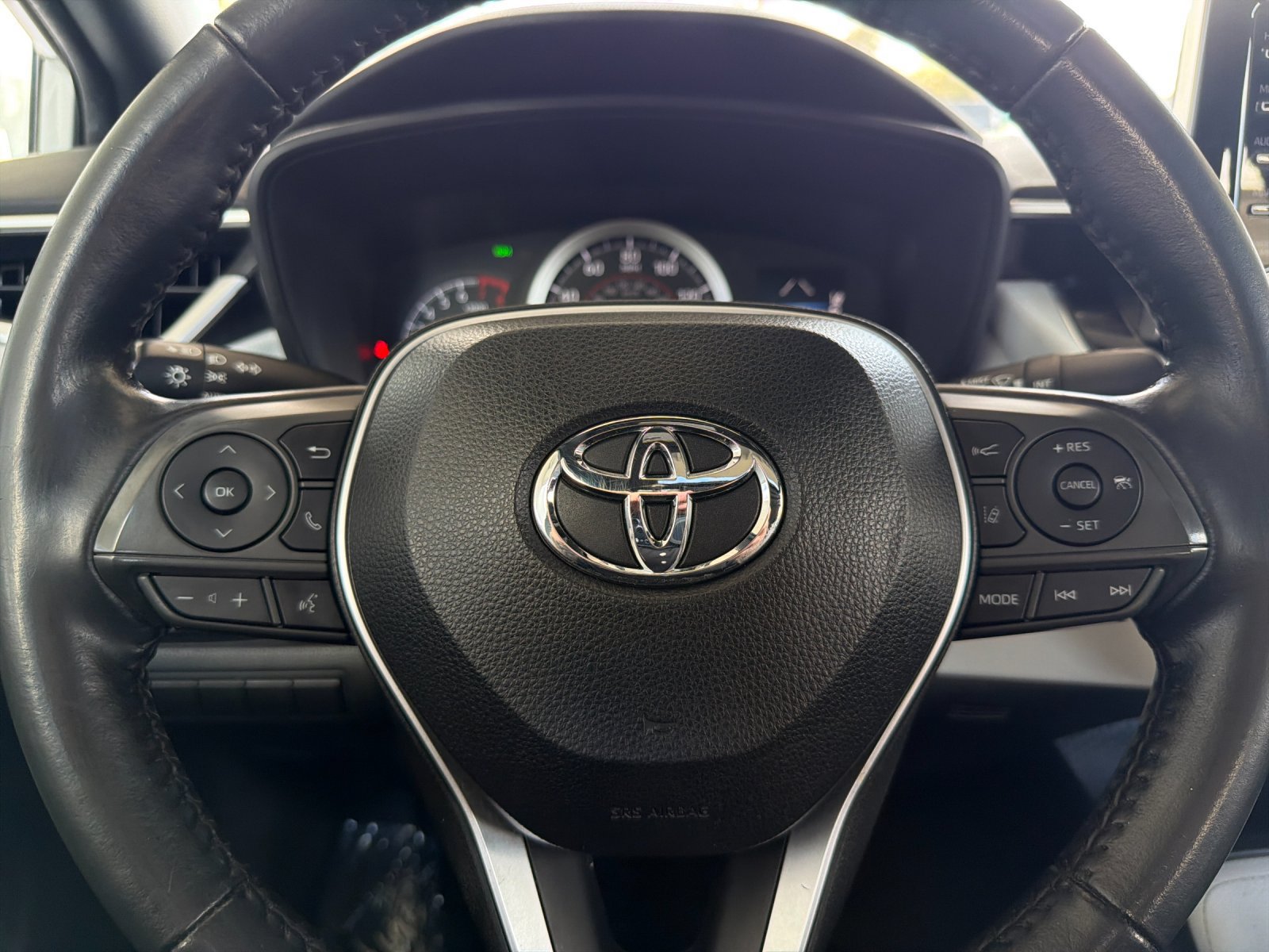 Used 2020 Toyota Corolla SE w/ SE Premium Package FWD image 21