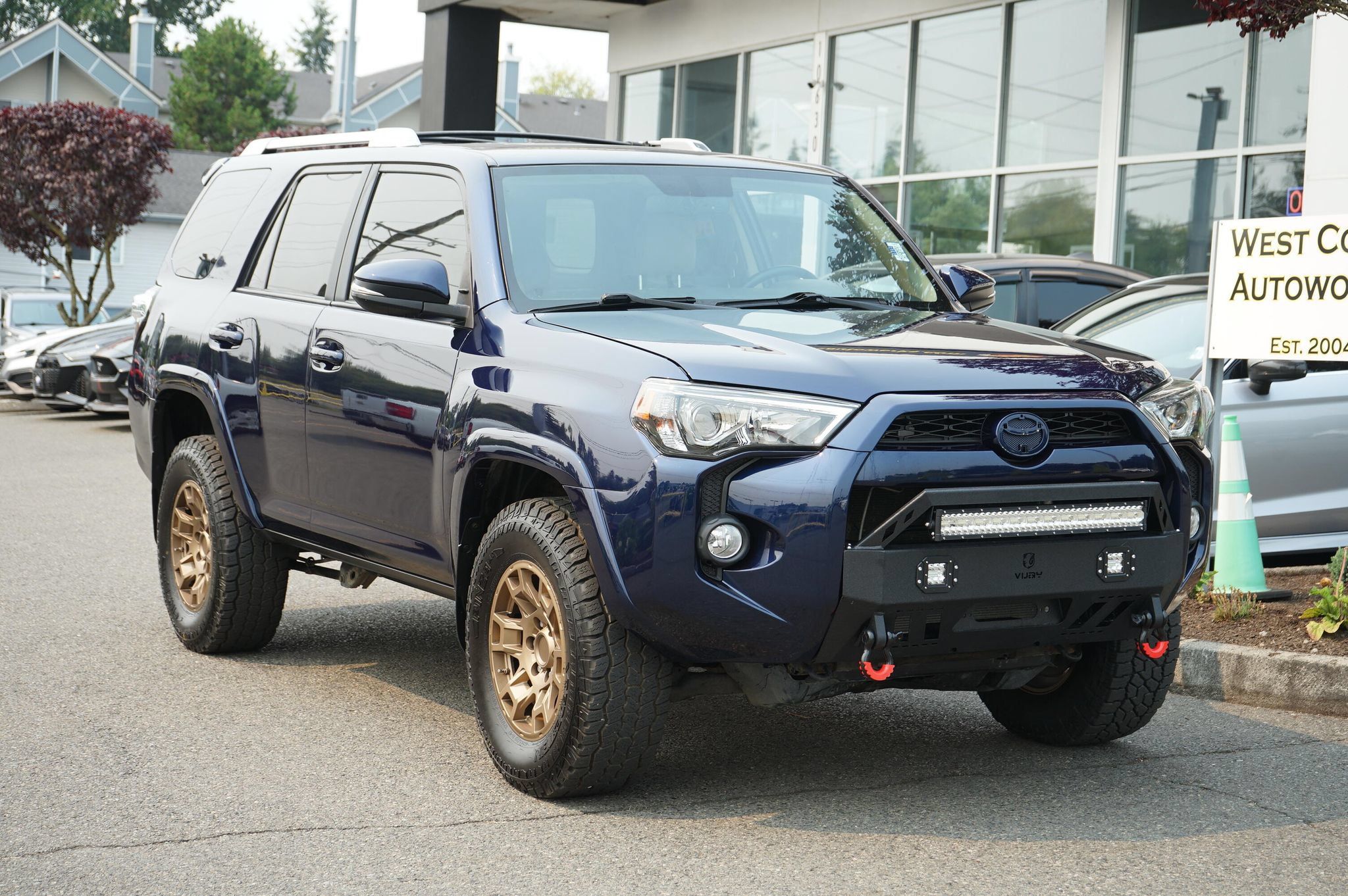 Used 2018 Toyota 4Runner SR5 Premium AWD/4WD image 8