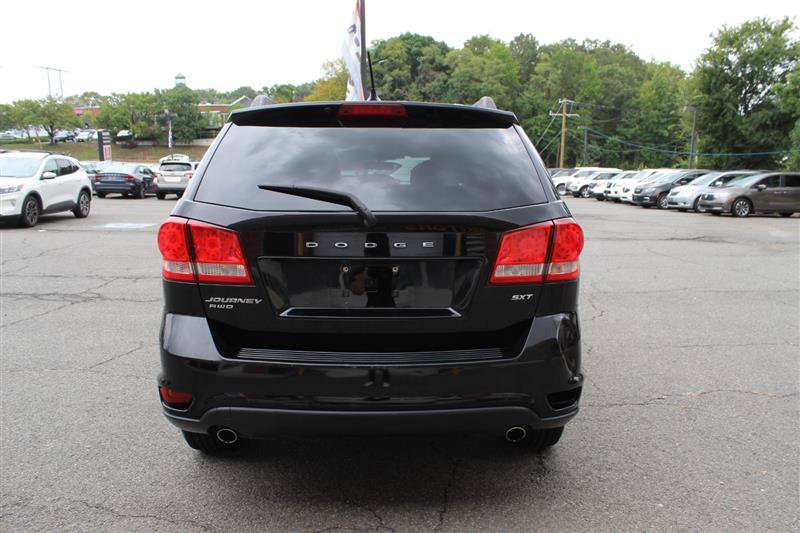 Used 2014 Dodge Journey SXT w/ Flexible Seating Group AWD/4WD image 4