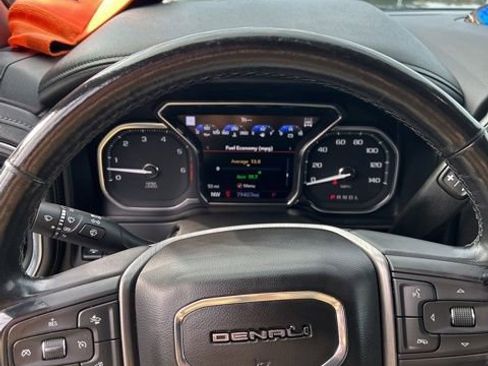 Used 2020 GMC Sierra 2500 Denali w/ Denali Ultimate Package image 11