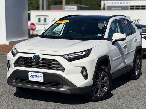 Used 2022 Toyota RAV4 Limited AWD/4WD image 1