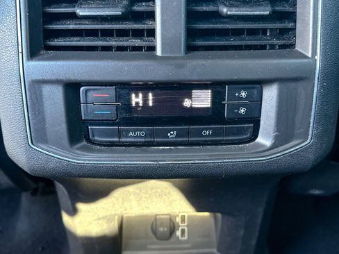 Used 2019 Volkswagen Atlas SE image 26