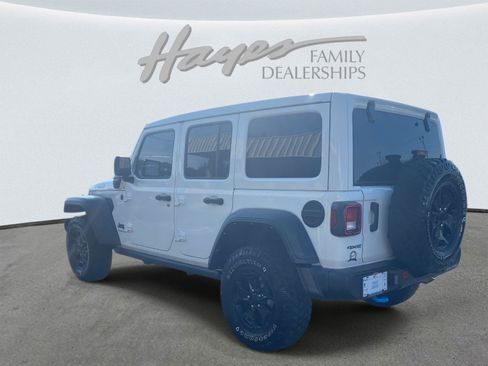 Used 2023 Jeep Wrangler Unlimited w/ Sun & Screen Package image 7