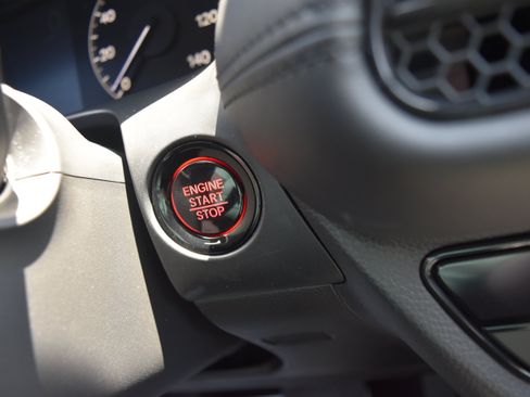 Certified 2024 Honda HR-V LX image 14