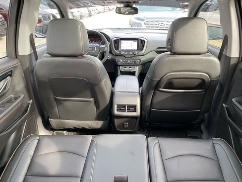 Used 2022 GMC Terrain AT4 w/ Infotainment Package II image 39