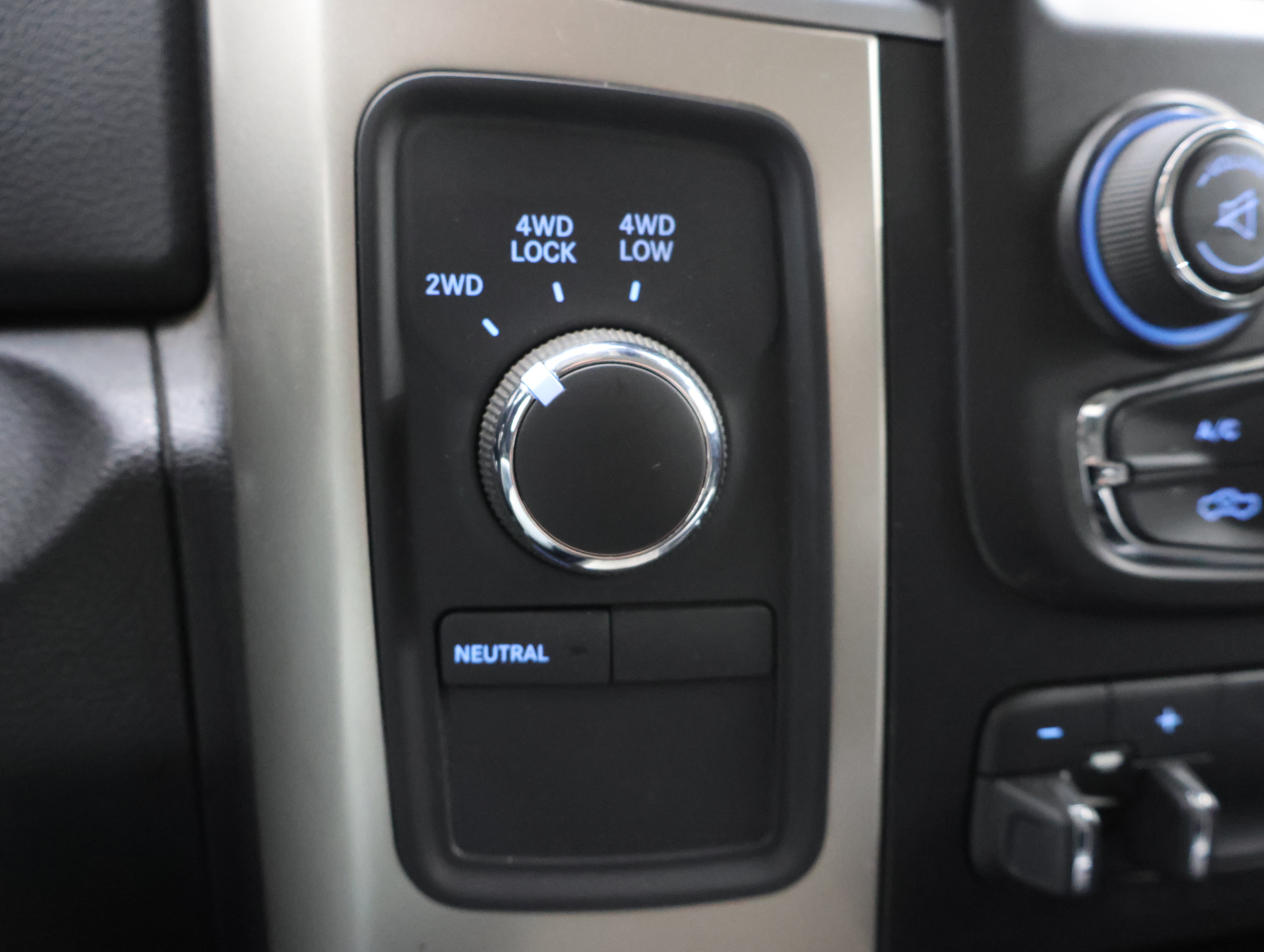 Used 2015 RAM 2500 Big Horn AWD/4WD image 45
